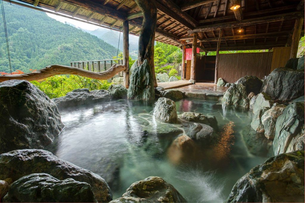 Discover the 8 best Onsen Ryokans in Japan 2023