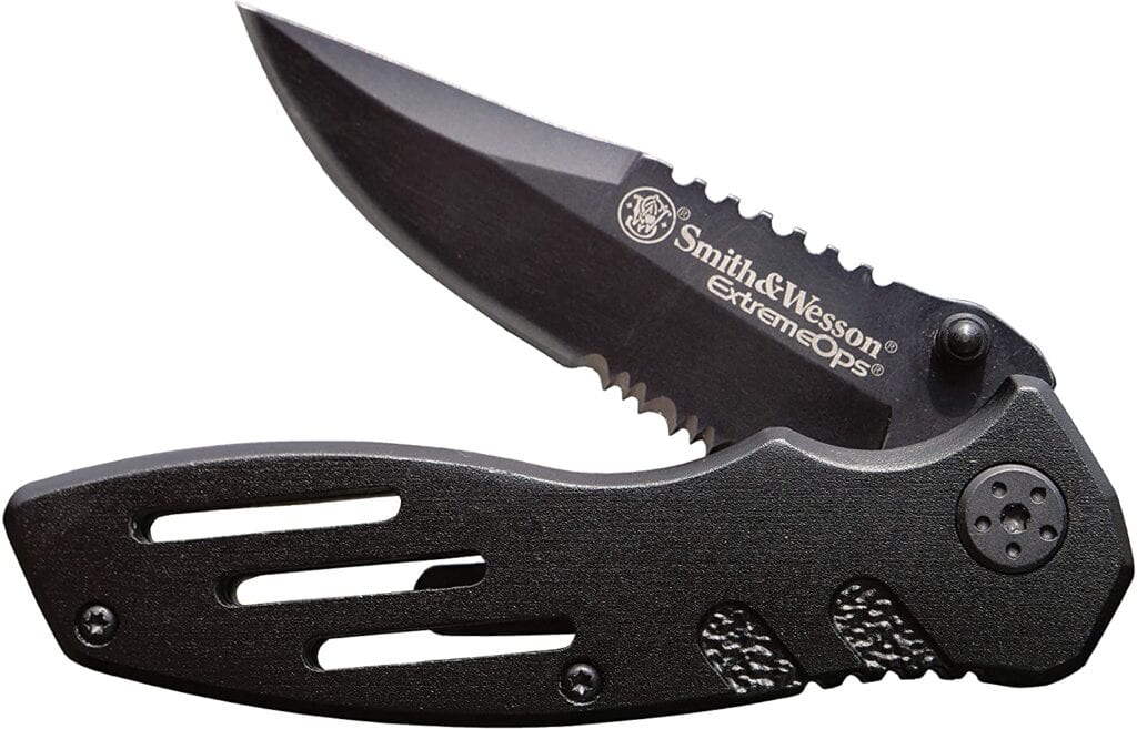 7 Best Camping Knives For Your Next Outdoor Trip In 2023