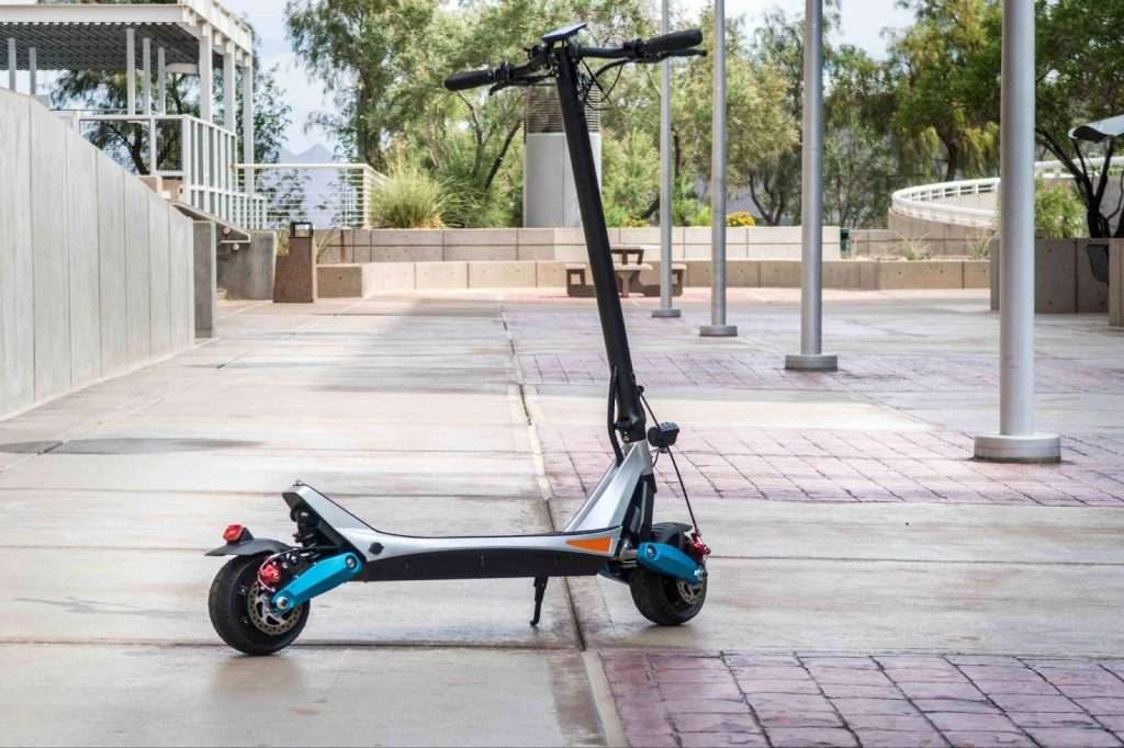 What is the controller used in dual motor electric scooters?