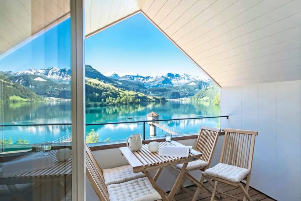 You'll Be Blown Away By These 8 Airbnbs In The Amazing views Category