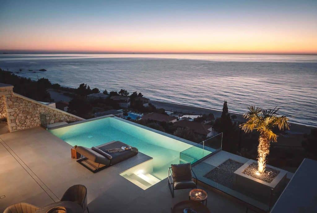 You'll Be Blown Away By These 8 Airbnbs In The Amazing views Category