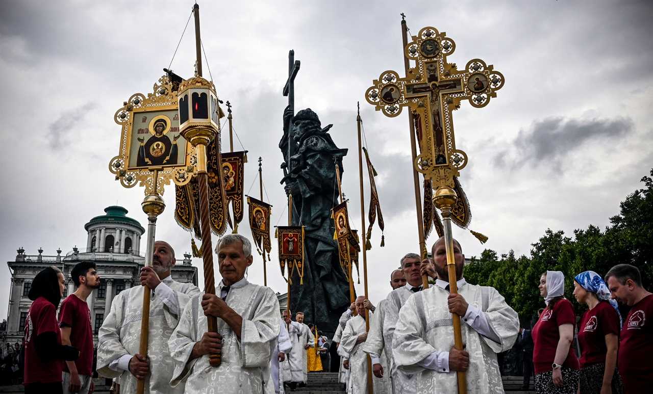 Ukraine's most powerful spiritual force faces a choice