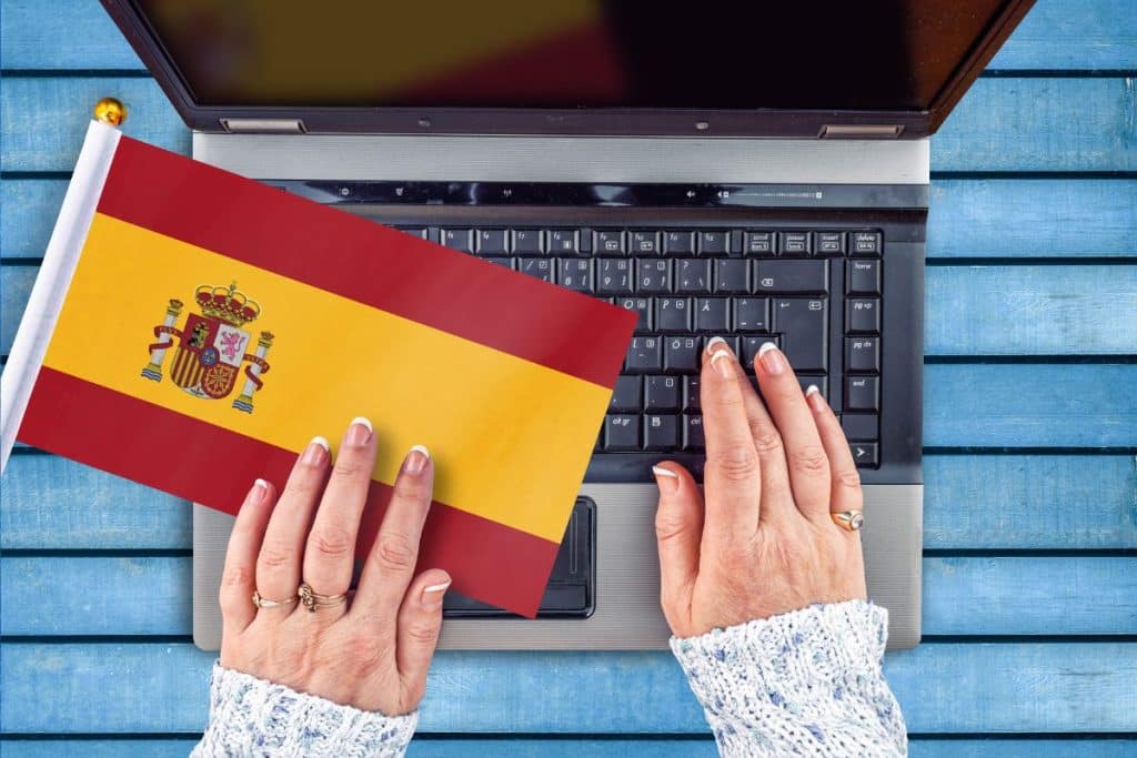 There are 2 best visa options for digital nomads in Spain right now