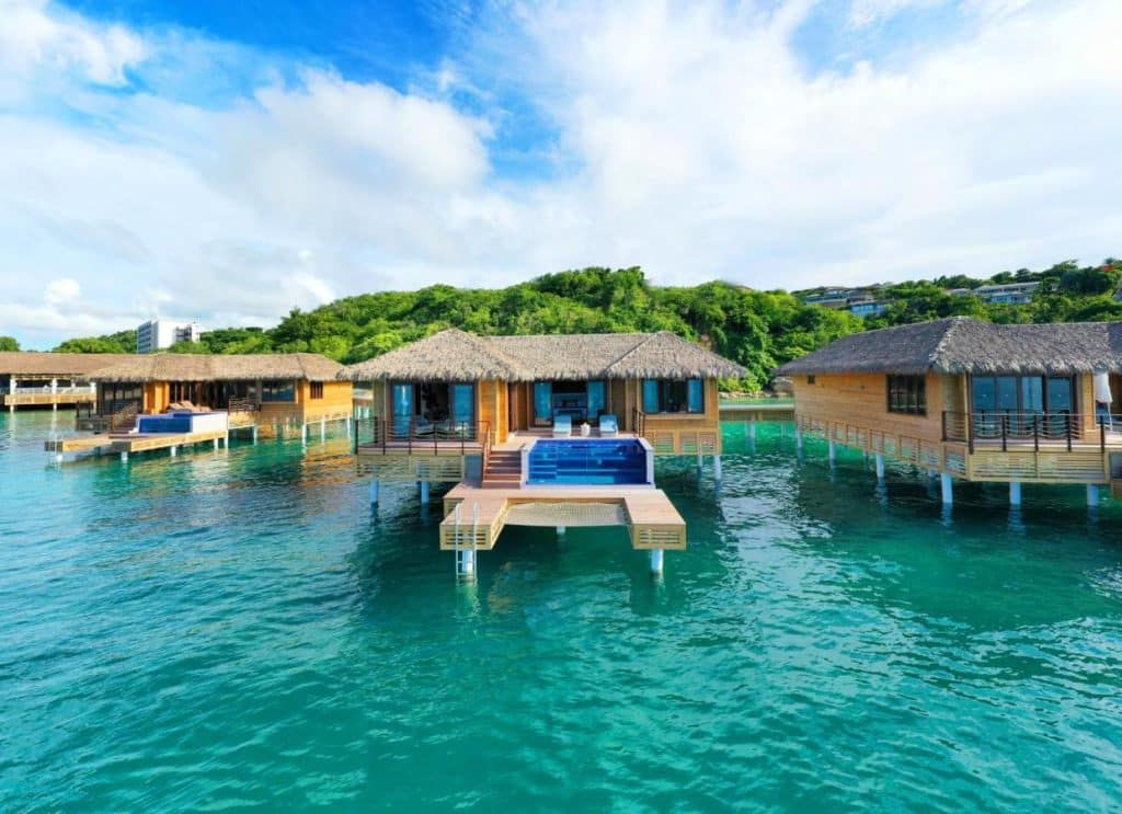 There are 8 top affordable overwater bungalows in the Caribbean