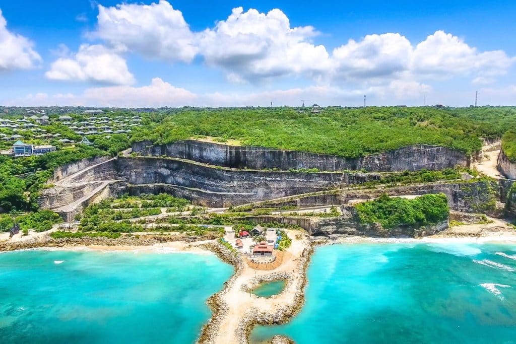 This Hidden Beach in Bali is Increasingly Popular Among Tourists