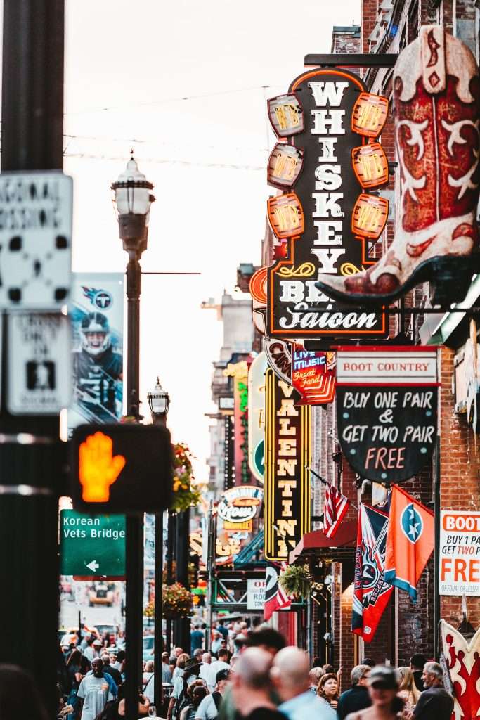 Top Four Essential Nashville Experiences You Cannot Miss