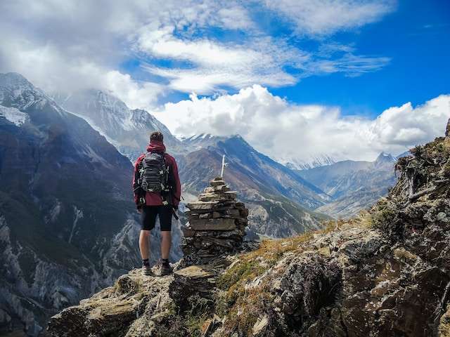 Manaslu circuit trek 