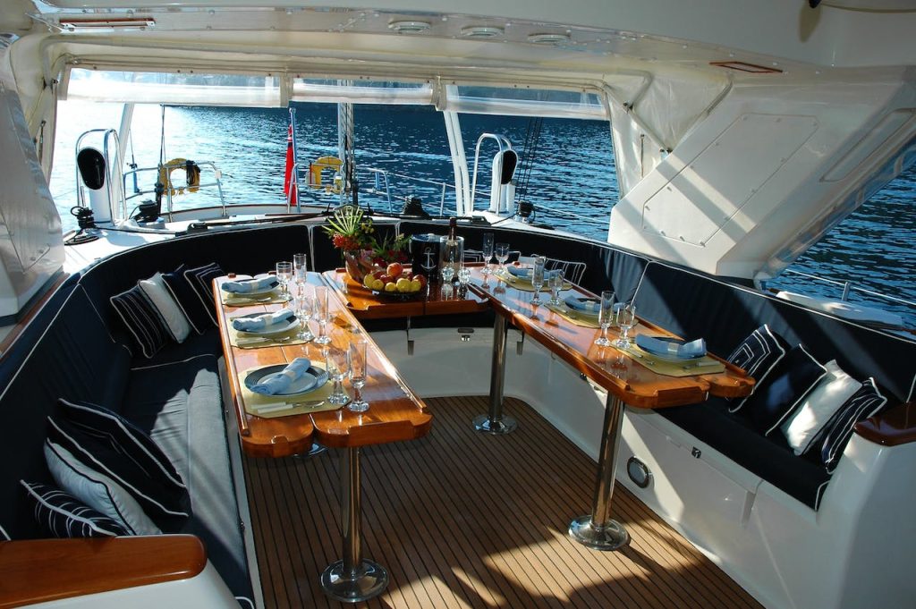 The Evolution of Fine Dining and Culinary Delights Aboard Luxury Yachts
