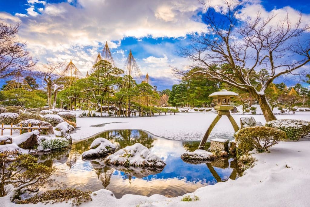 These Are 8 Most Picturesque Winter Destinations In Japan