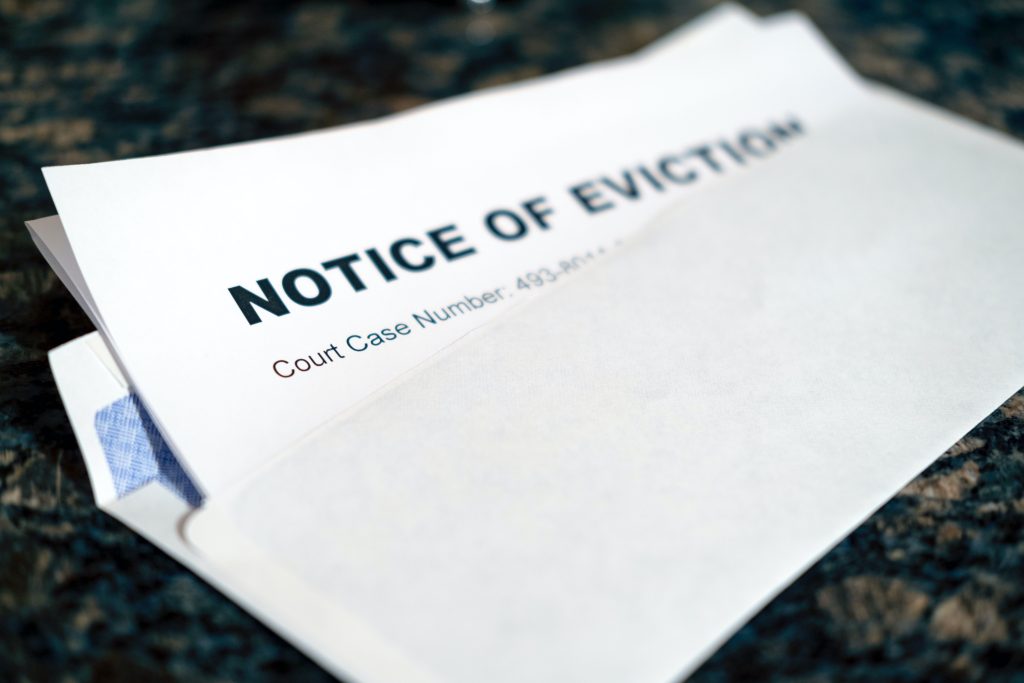 Landlord's Dilemma: When and How to Issue an Eviction Notice