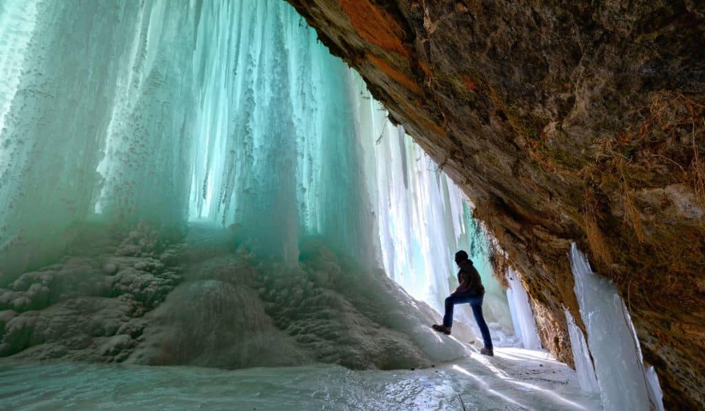8 Best Places To Visit In Michigan In Winter 2023-24