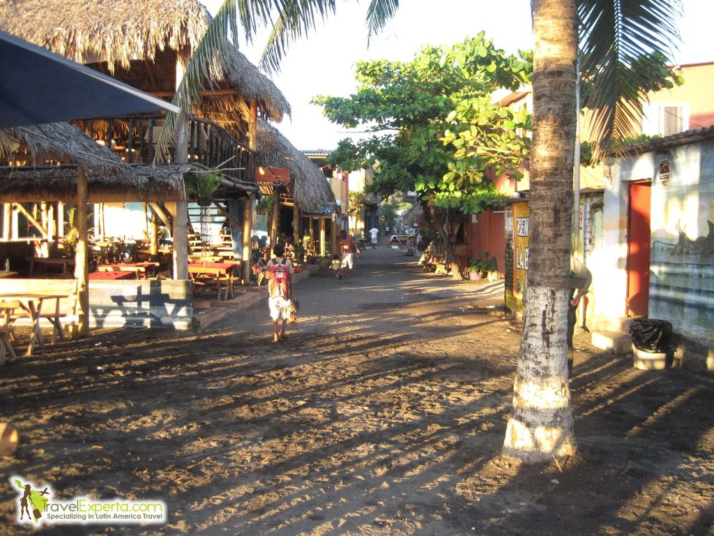 view of the town in playa tunco el salvador