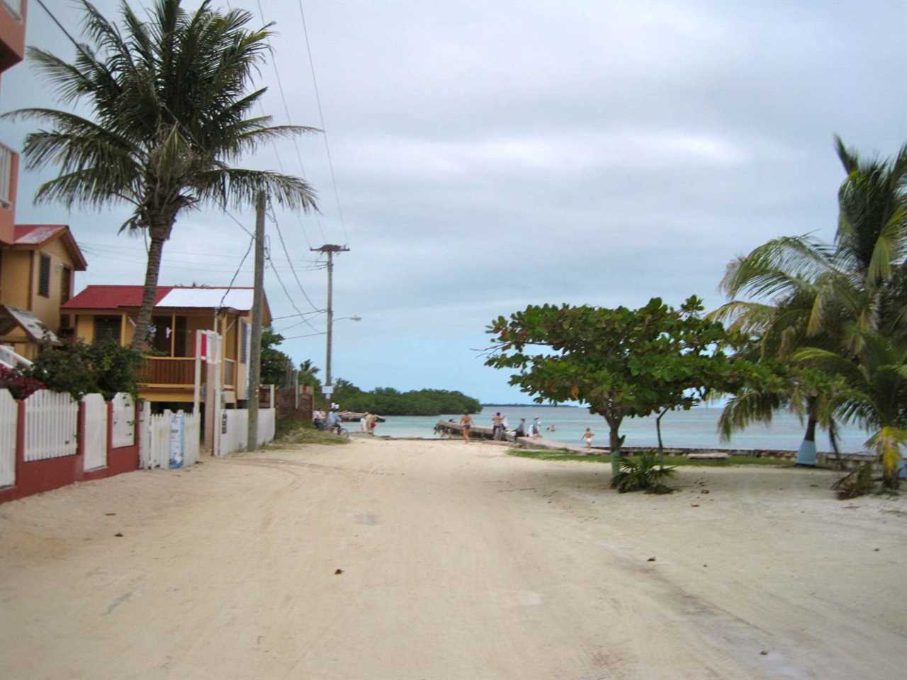 exploring caye caulker belize