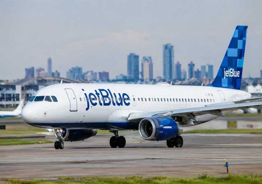 JetBlue Sued Over $379 Fare That Promised Free Seat Picks